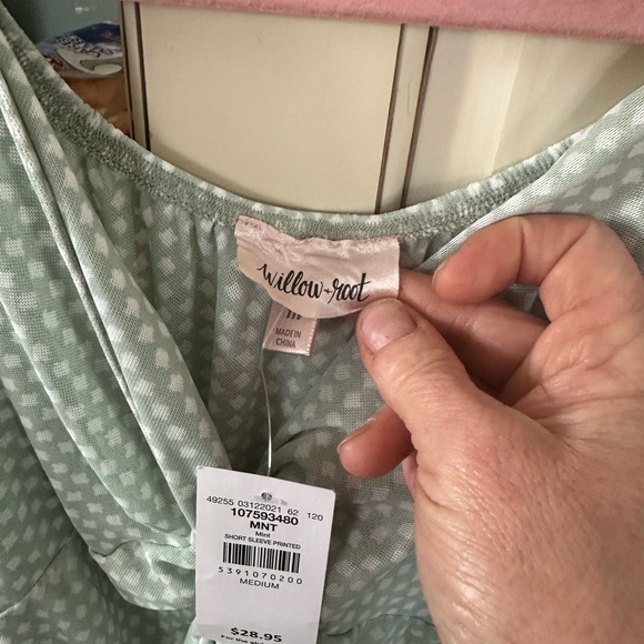 Willow Light Green Patterned Blouse - Picture 2 of 3